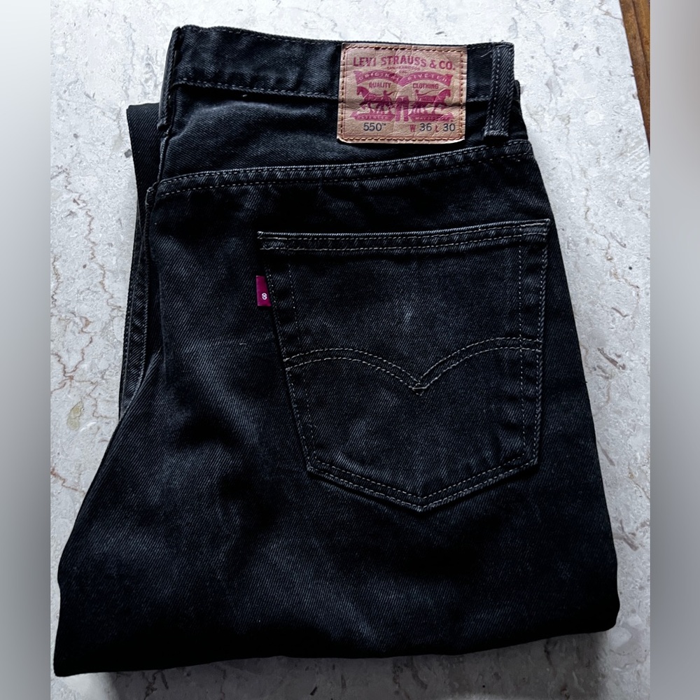 Mens Black Levi’s 501 Red Tag Jeans 
W36  L30